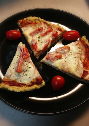 Túró alapú pizza 🍕 recept fotója