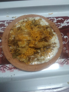 दही भल्ले चाट (dahi bhalle chaat recipe in Hindi) रेसिपी मुख्य फोटो