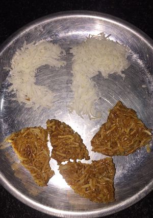 કોપરા ની ચીક્કી (Kopra Chikki Recipe In Gujarati) રેસીપી મુખ્ય ફોટો