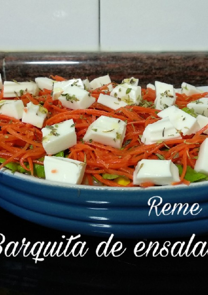 Una foto de Barquita de ensalada