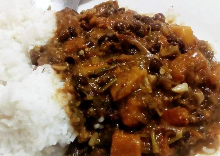 How to Prepare Award-winning Njahi Curry