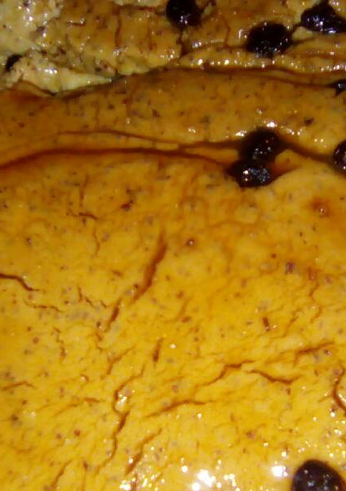 Una foto de Postre frío de café y uvas pasas