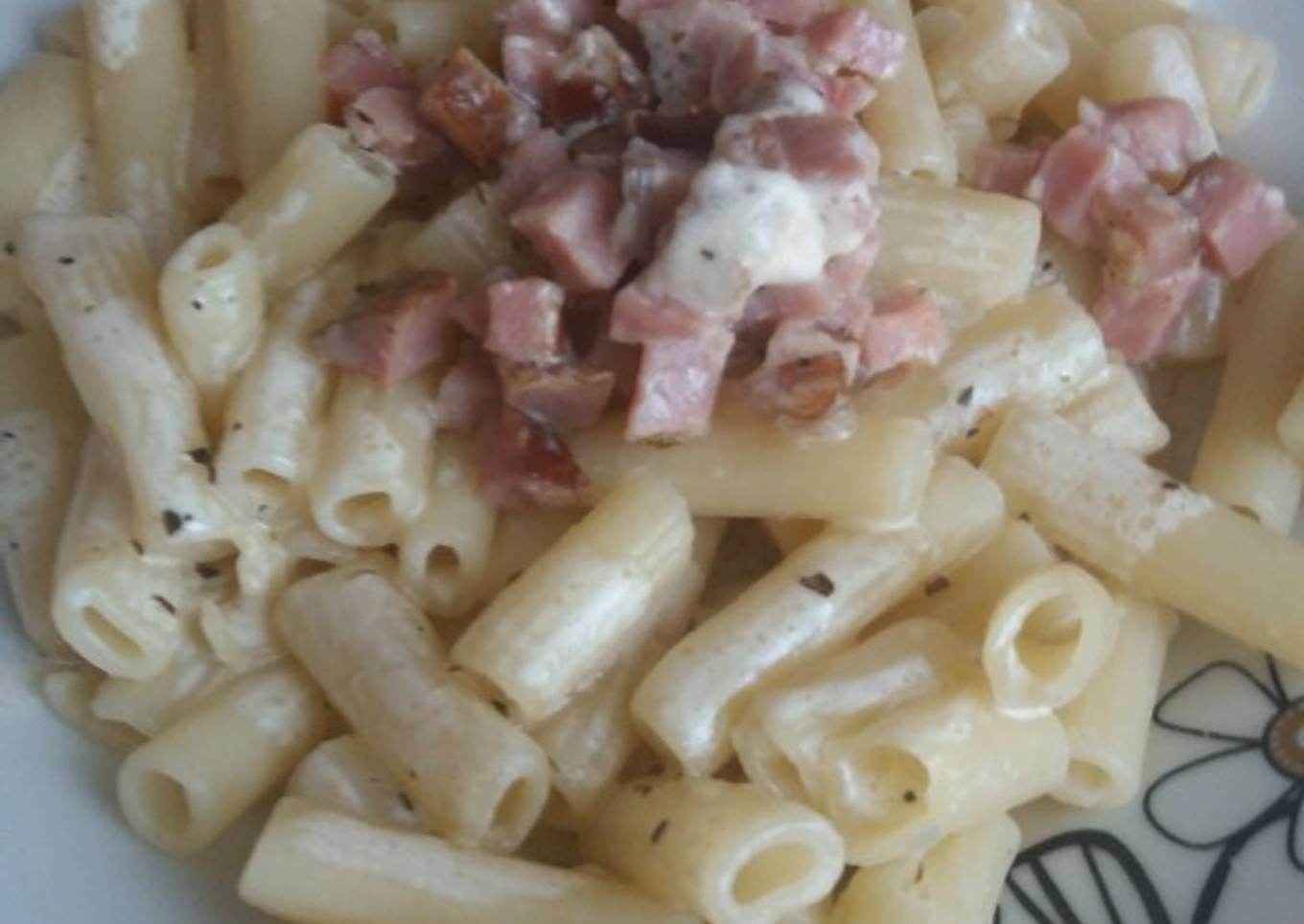Pasta with gammon