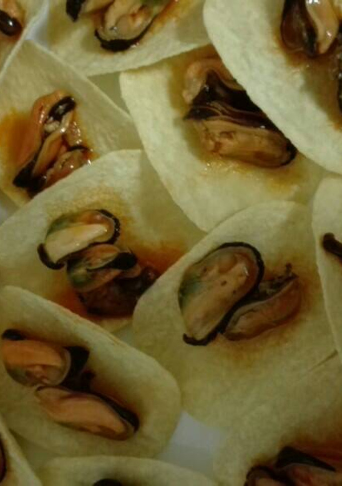 Una foto de Tapa rápida de mejillones y patatas