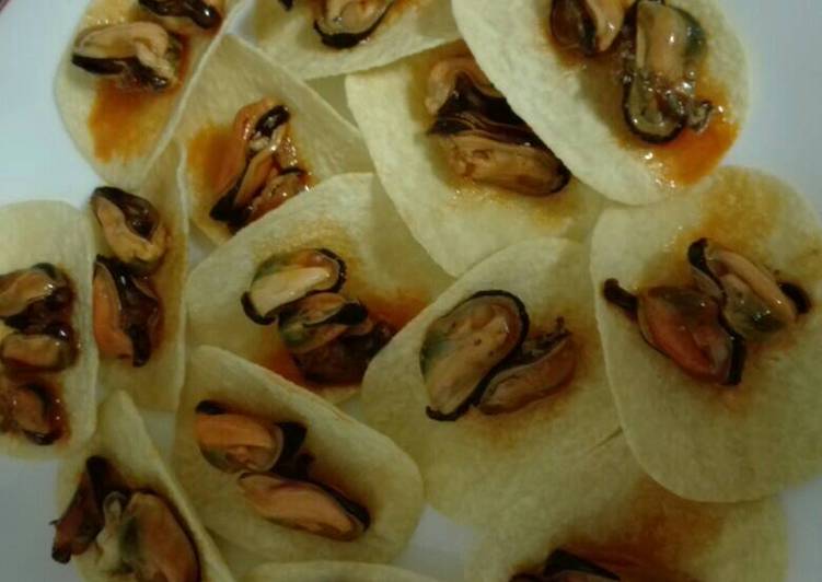 Tapa rápida de mejillones y patatas