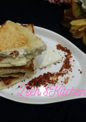 A picture of Chilli Cheese Toast.