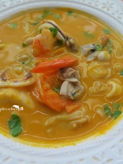 南瓜海鮮濃湯 的食譜成品照片