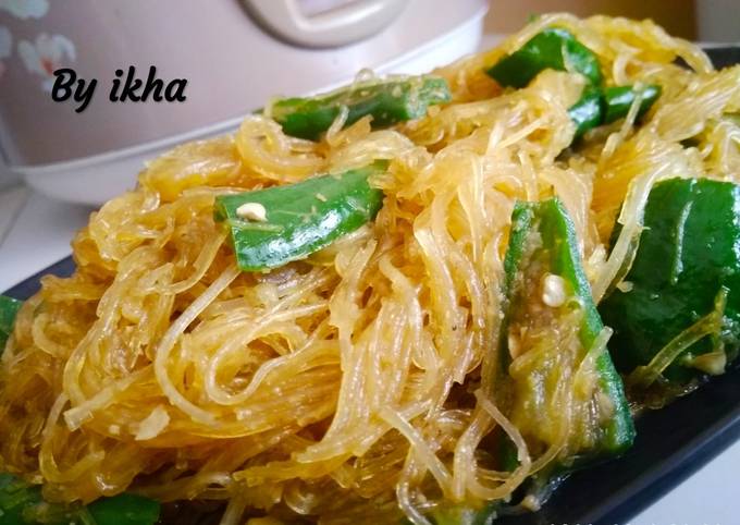 Langkah Mudah untuk Menyiapkan Tumis Soun Cabe Ijo yang Enak Banget