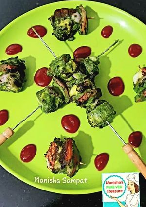 A picture of Palak Paneer Hariyali Tikka.