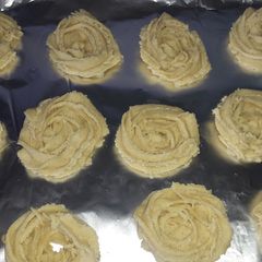 A picture of Butter cookies.