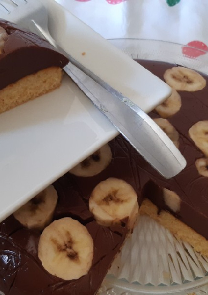 Una foto de Tarta de chocolate más rica del mundo sin horno en 5 minutos