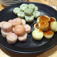 A picture of Three colors Imo-mochi (Potato rice cake).