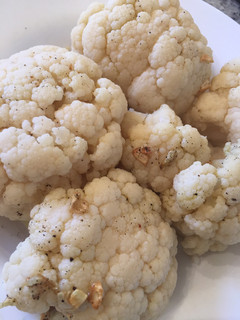 Una foto de Coliflor con especias y ajo
