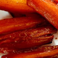 A picture of My Sweet and Sticky Carrots 😃.