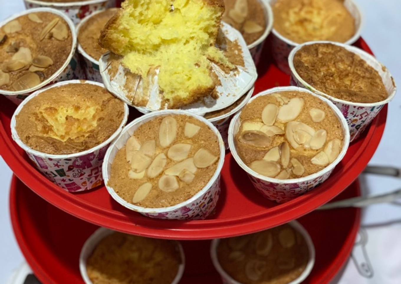 Bolu Hongkong Keju Almond