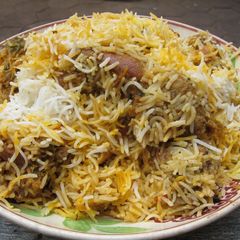 A picture of Mutoon dum Biryani.