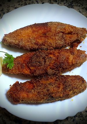 A picture of Pomfret Rava Fry.