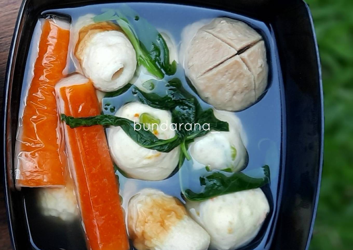 Baso sapi dan baso ikan kuah bening