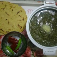 A picture of Sarso ka Saag.