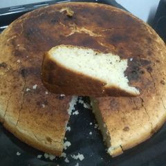 A picture of Mkate wa sinia/mkate wa kumimina/ Rice bread.
