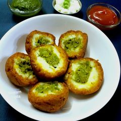 A picture of Triranga Rolls.