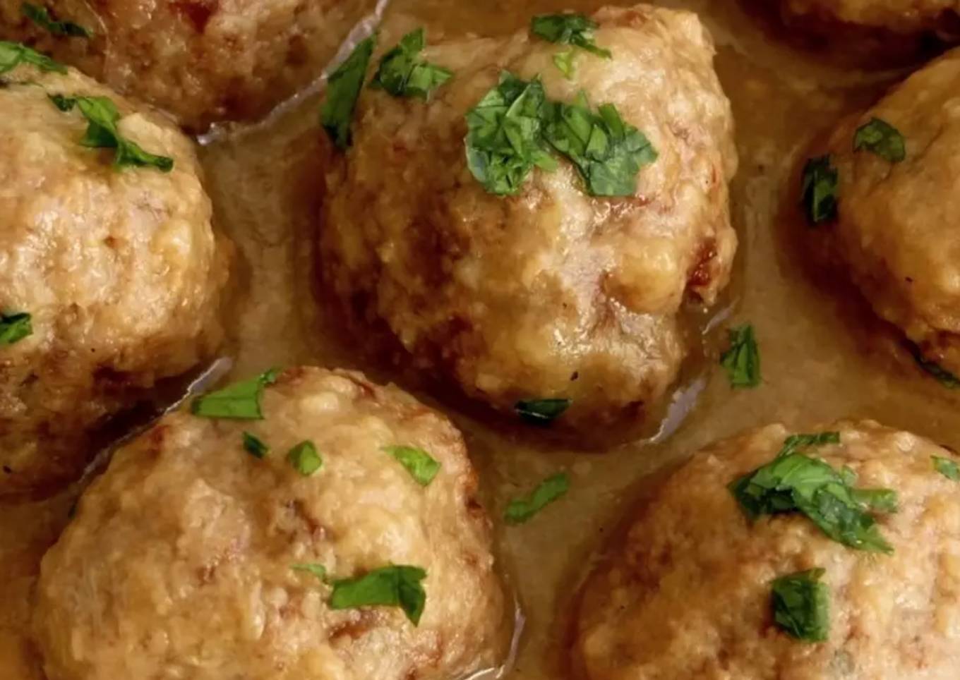 Albóndigas en salsa