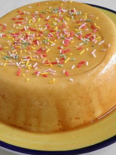 Una foto de Flan de turrón