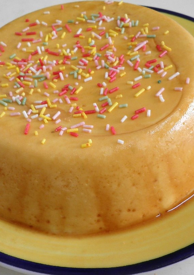Una foto de Flan de turrón