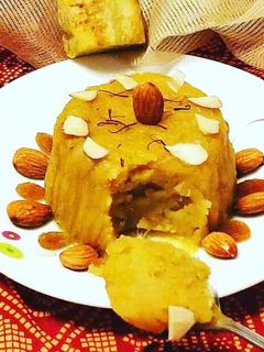 શકકરિયા નો હલવો (Sweet Potato halwo Recipe In Gujarati) રેસીપી મુખ્ય ફોટો