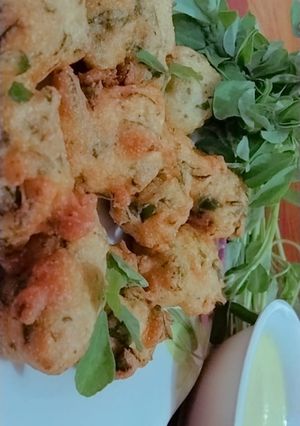 गुजराती मेथी के गोटे (gujarati methi ke gote recipe in Hindi) रेसिपी मुख्य फोटो