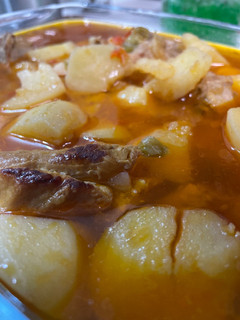 Una foto de Patatas con costillas. Olla GM