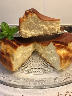 Una foto de Pastel de queso y chocolate blanco