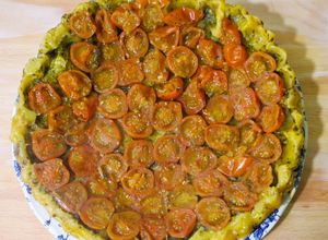Una foto de Tarta tatin tomates cherry
