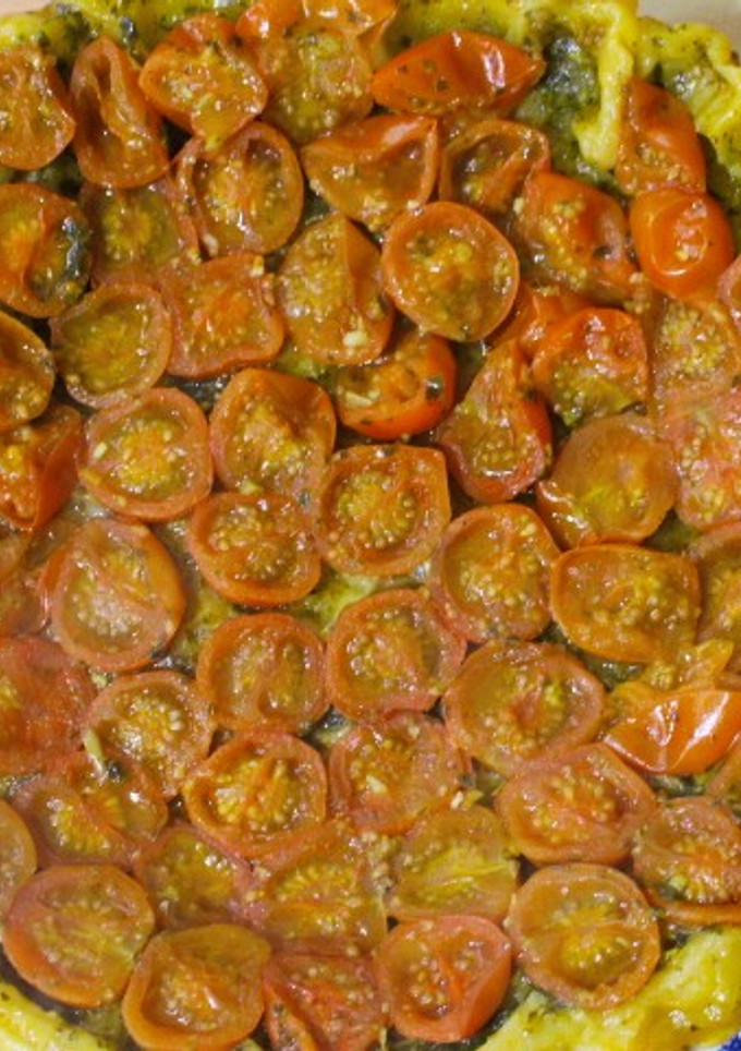 Una foto de Tarta tatin tomates cherry