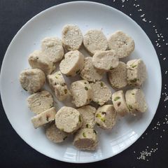 A picture of Til Mawa Rolls.