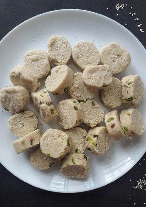 A picture of Til Mawa Rolls.
