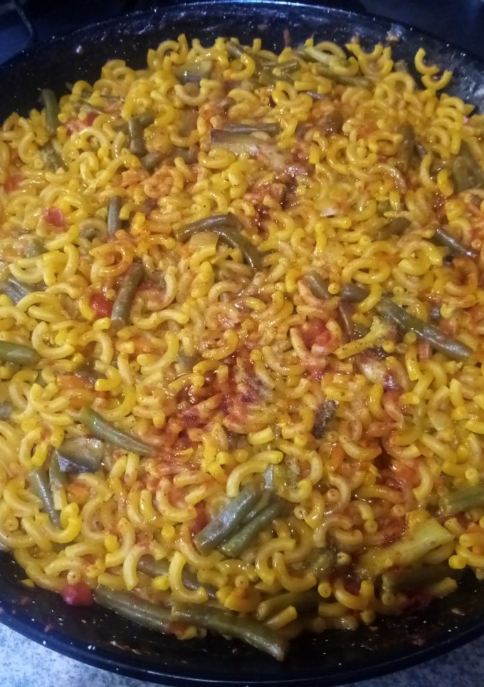 Una foto de Fideuá de verduras en 30 minutos