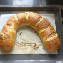 A picture of Italian Stromboli bread.