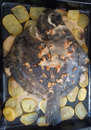 Una foto de Rodaballo con pilpil de bilbaína