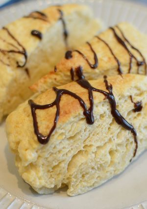 英式司康Scone。巧克力口味 的食譜成品照片