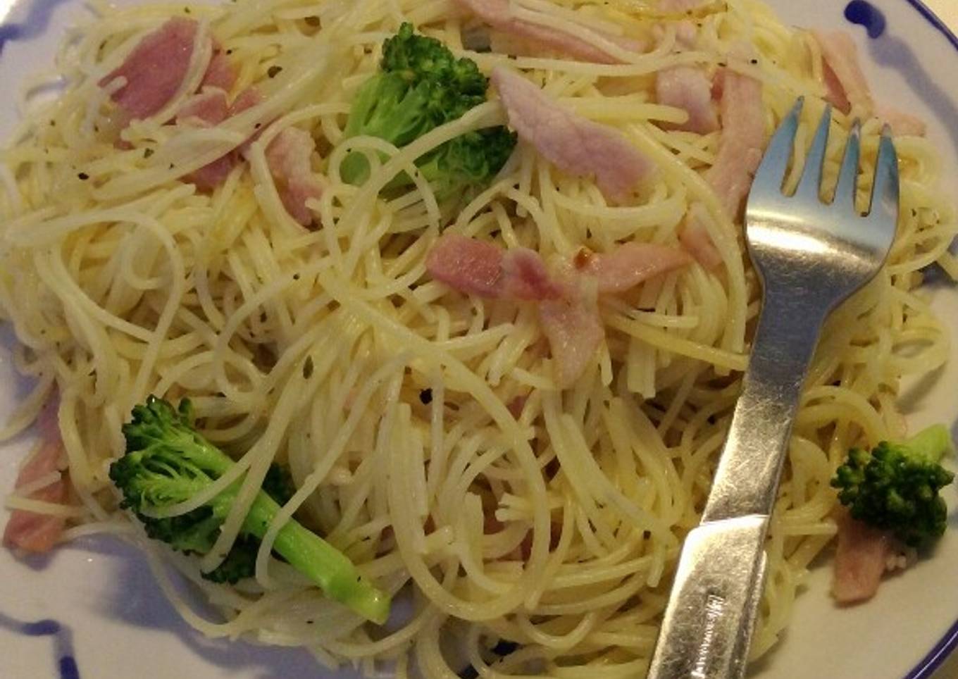 Simple spaghetti Aglio oglio