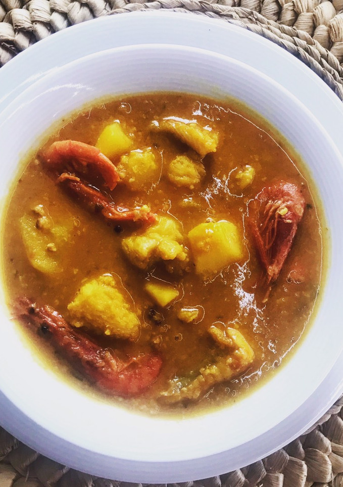 Una foto de All i pebre de rape y gambas