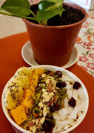 A picture of Mango Banana Smoothie Bowl.