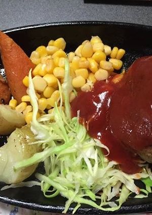 Hình của món Hamburger (thịt viên chiên).