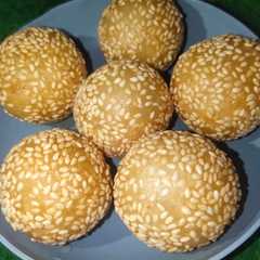 Onde Onde isi Kacang Hijau Kupas Manis Legit রেসিপির প্রধান ছবি