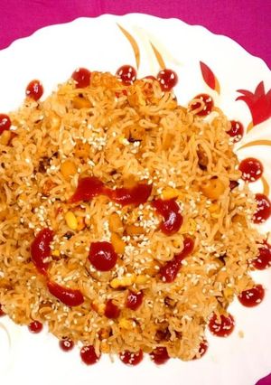 এগ ম্যাগি (egg maggi recipe in Bengali) রেসিপির প্রধান ছবি