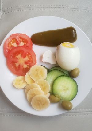 A picture of A lite nutritional breakfast.