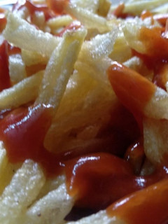आलू फ्रेंच फ्राइज (aloo french fries recipe in Hindi) रेसिपी मुख्य फोटो