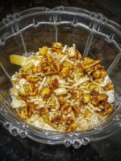 ફરાળી ચાટ(Farali chaat recipe in Gujarati) રેસીપી મુખ્ય ફોટો