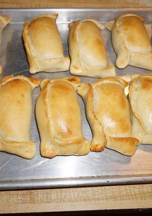 Una foto de EMPANADAS DE PINO AL HORNO. JON STYLE